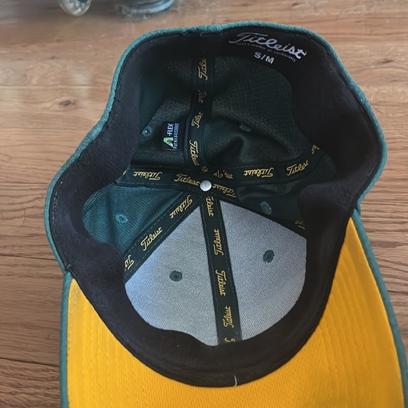 Titleist Hat - Picture 3 of 3